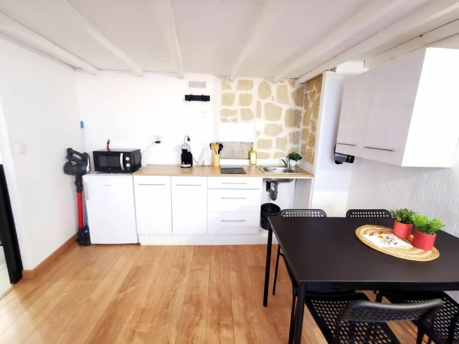 Centre Ville Montpellier - Appartement Au Coeur De L'Ecusson المظهر الخارجي الصورة